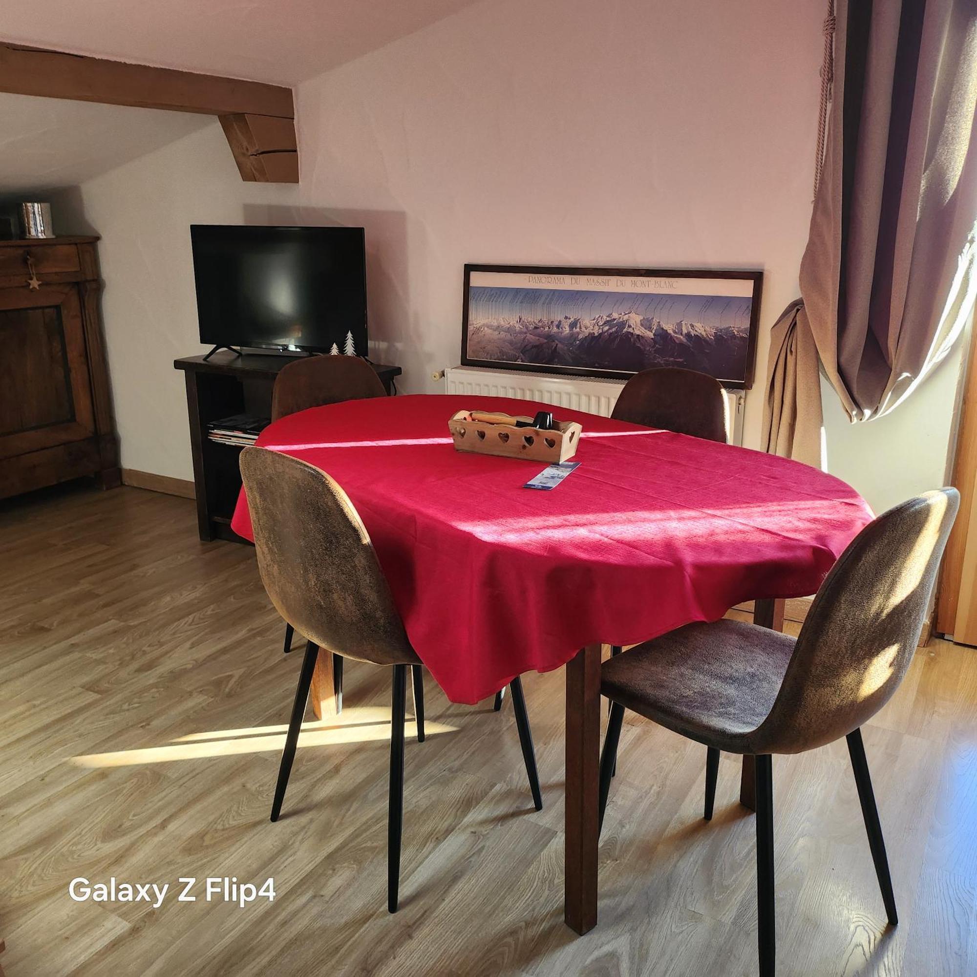 Adret1 Apartment Паси Екстериор снимка